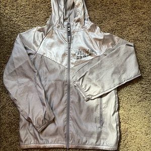 Nike hooded windbreaker